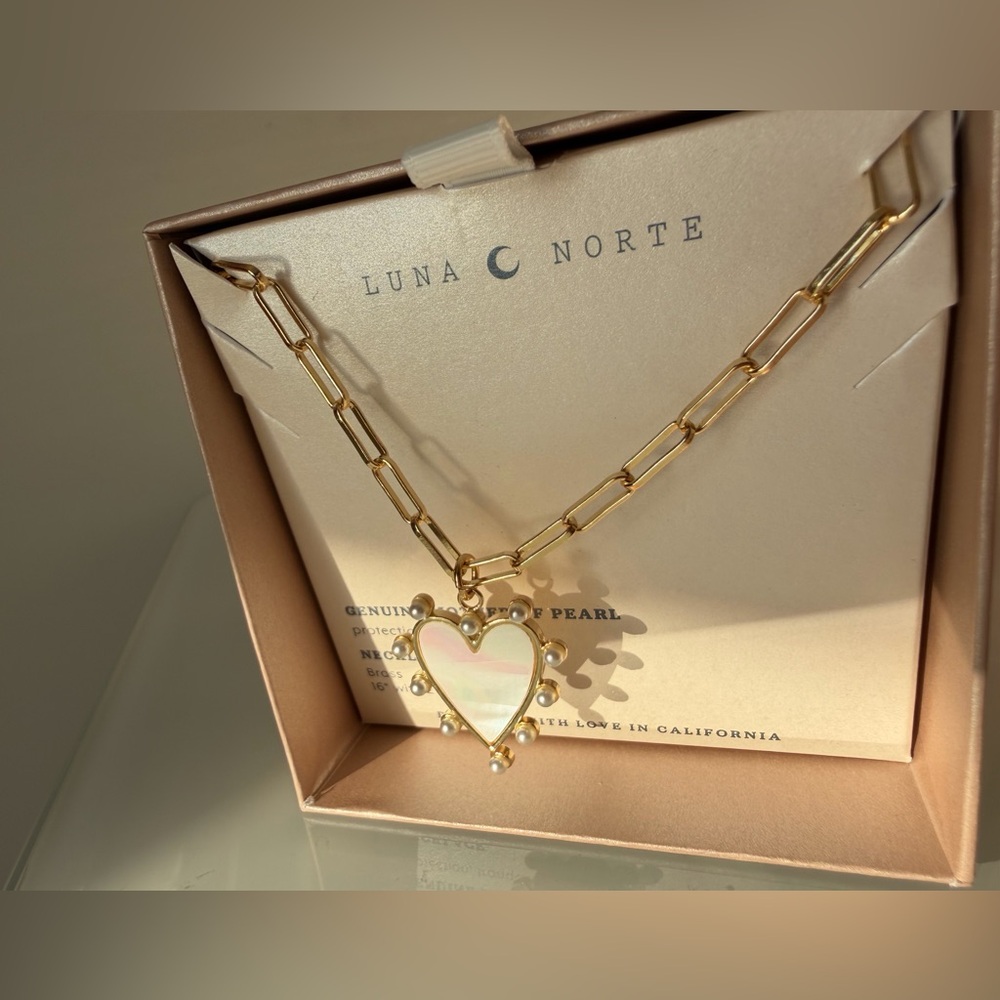 Luna Norte Gold mother of pearl Heart charm paper chain Necklace